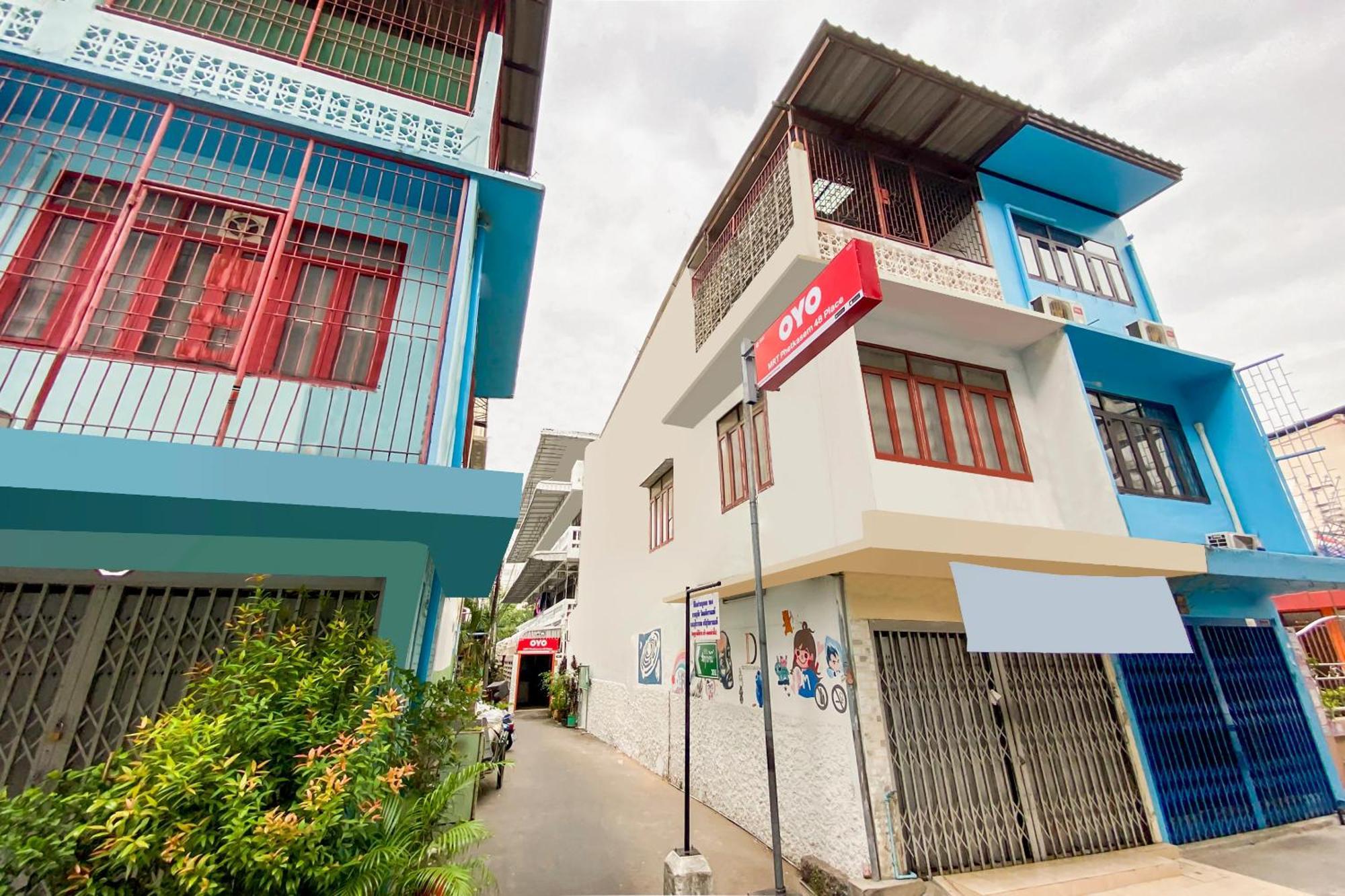 Oyo 525 Mrt Phetkasem 48-1 Place Khách sạn 2*
